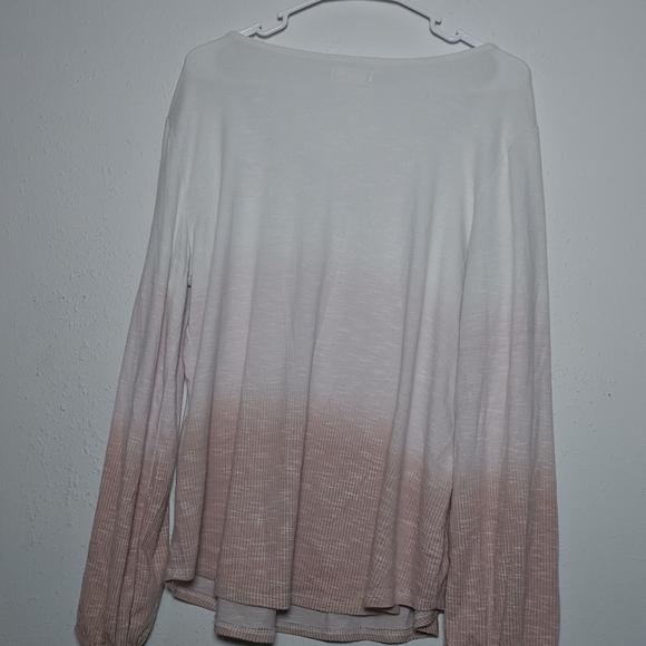 Maurices White and Pink Ombre Blouse‎ - Picture 2 of 3